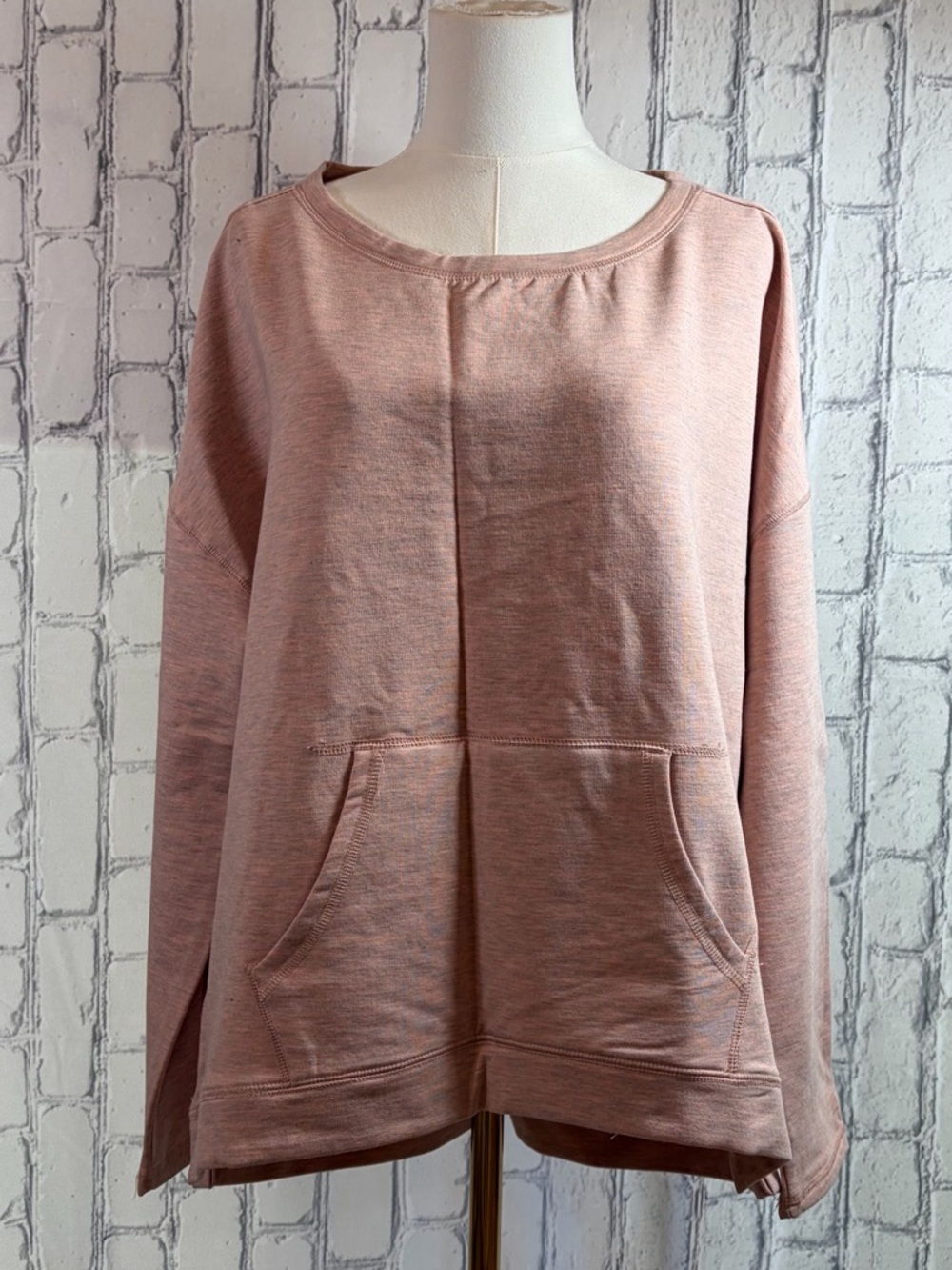 Workshop Size:XL Women’s Relaxed Pullover Sweatshirt - Dusty Rose